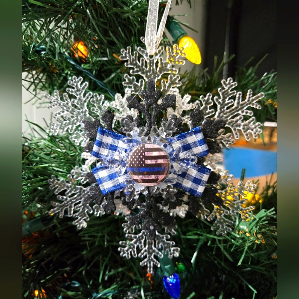 NWT Thin Blue Line Ornament Police Support First Responders Souvenir Christmas